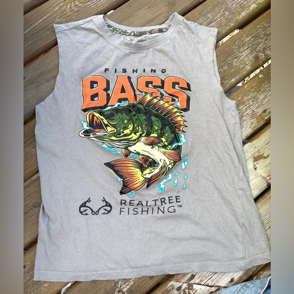 Realtree Bass fishing tee